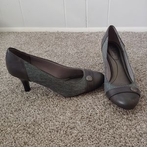 Adorable tweed pumps size 9.5